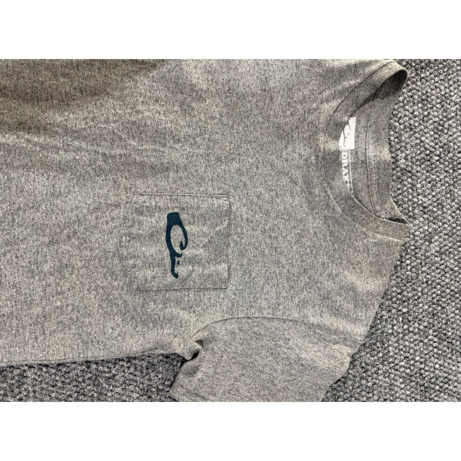 Vintage Drake Waterfowl Systems T-Shirt Mens Small Gray Short Sleeve Pocket Waterfowl Hunting Dog Graphic Size US S / EU 44-46 / 1 - 3 Thumbnail