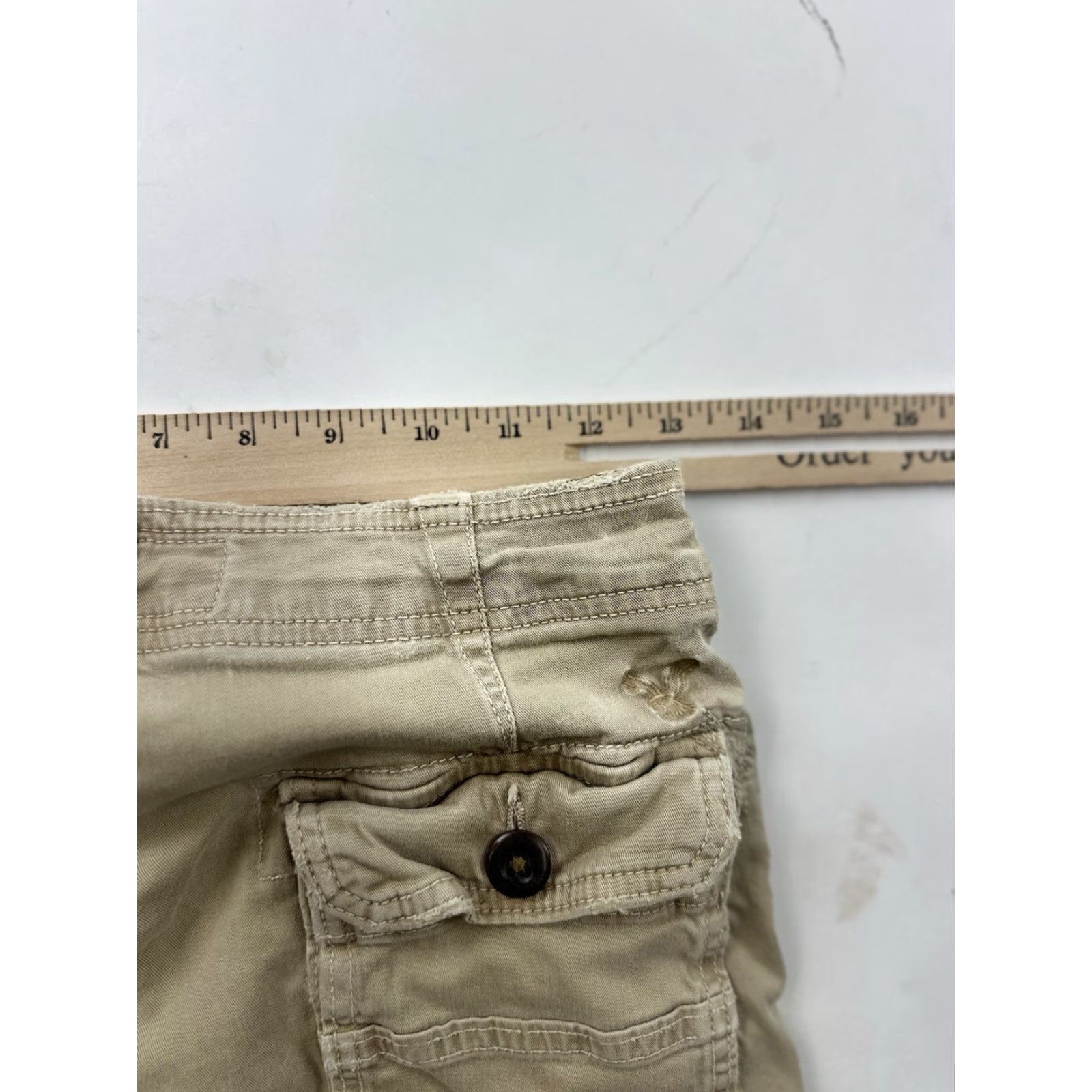 American Eagle Outfitters VINTAGE American Eagle Cargo Shorts Mens 28 Khaki Classic Y2K Casual Size US 28 / EU 44 - 7 Thumbnail