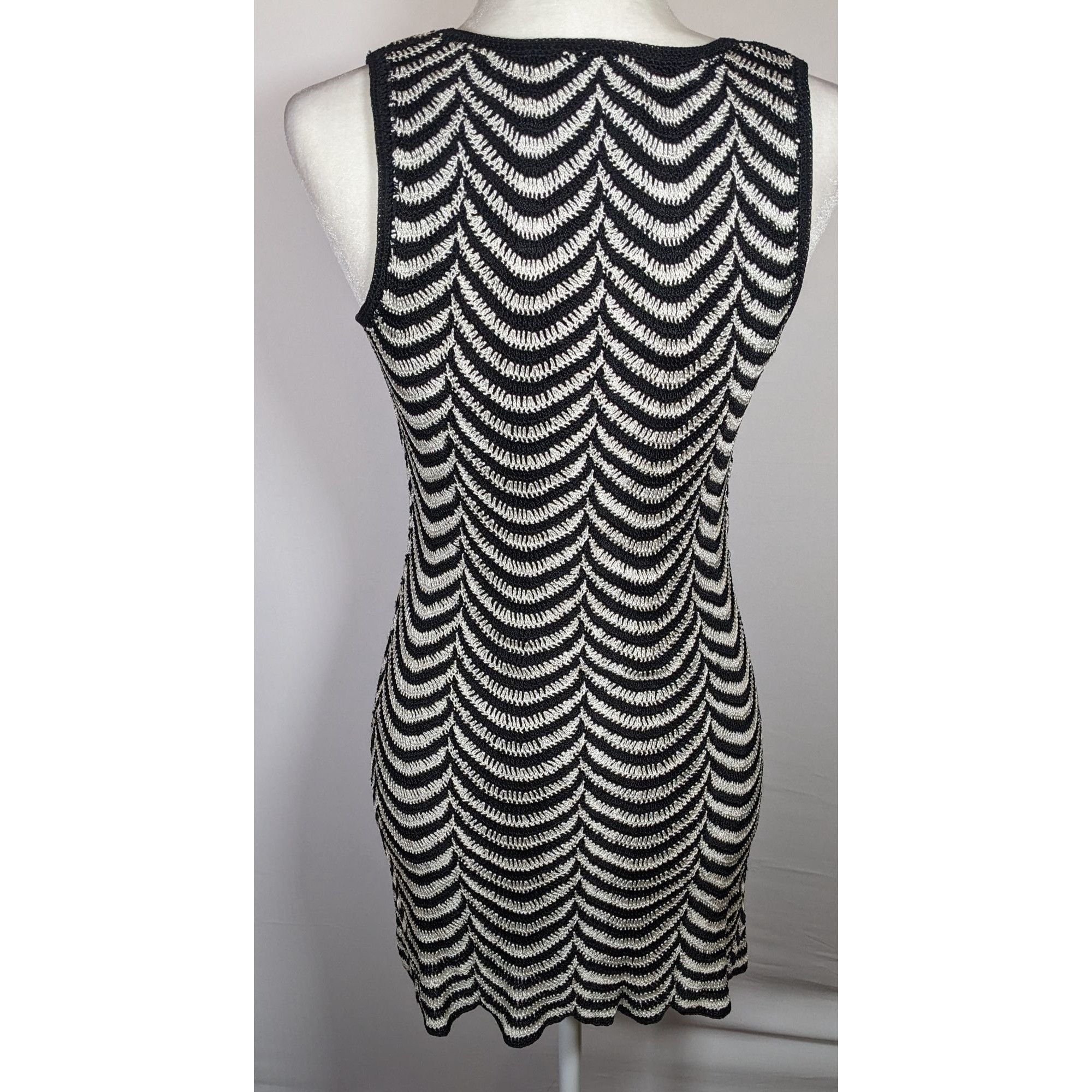 Other Nicowa Black And White Scalloped Crochet Dress Size XS / US 0-2 / IT 36-38 - 7 Thumbnail