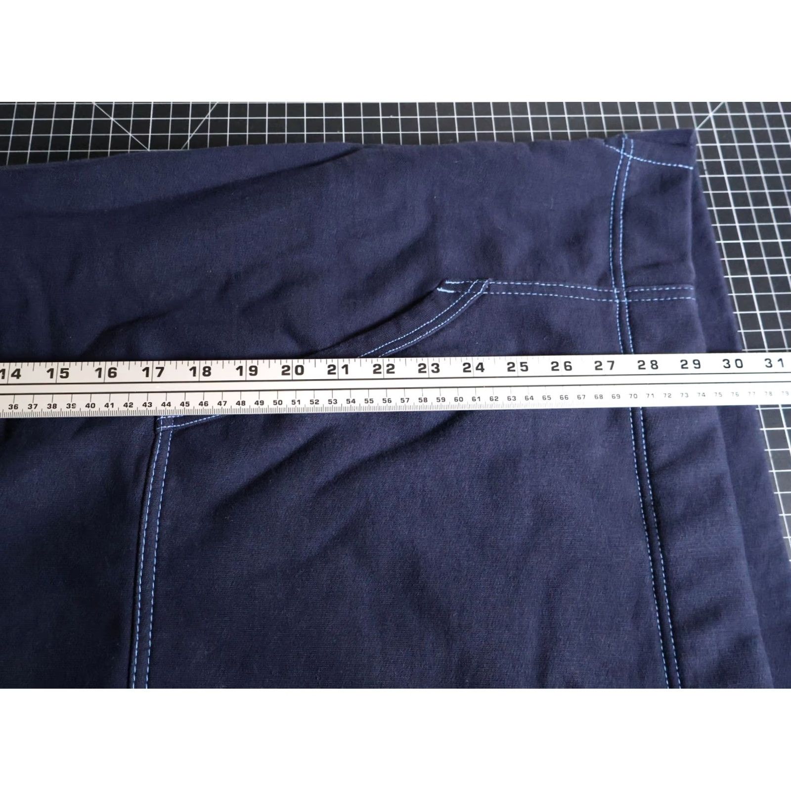 Vintage Champs Hoodie Men XL Dark Blue Heavyweight Sweatshirt Cotton Blend VTG Crew Neck Pullover Oversized 90s Retro Style Mens Size US XL / EU 56 / 4 - 6 Thumbnail