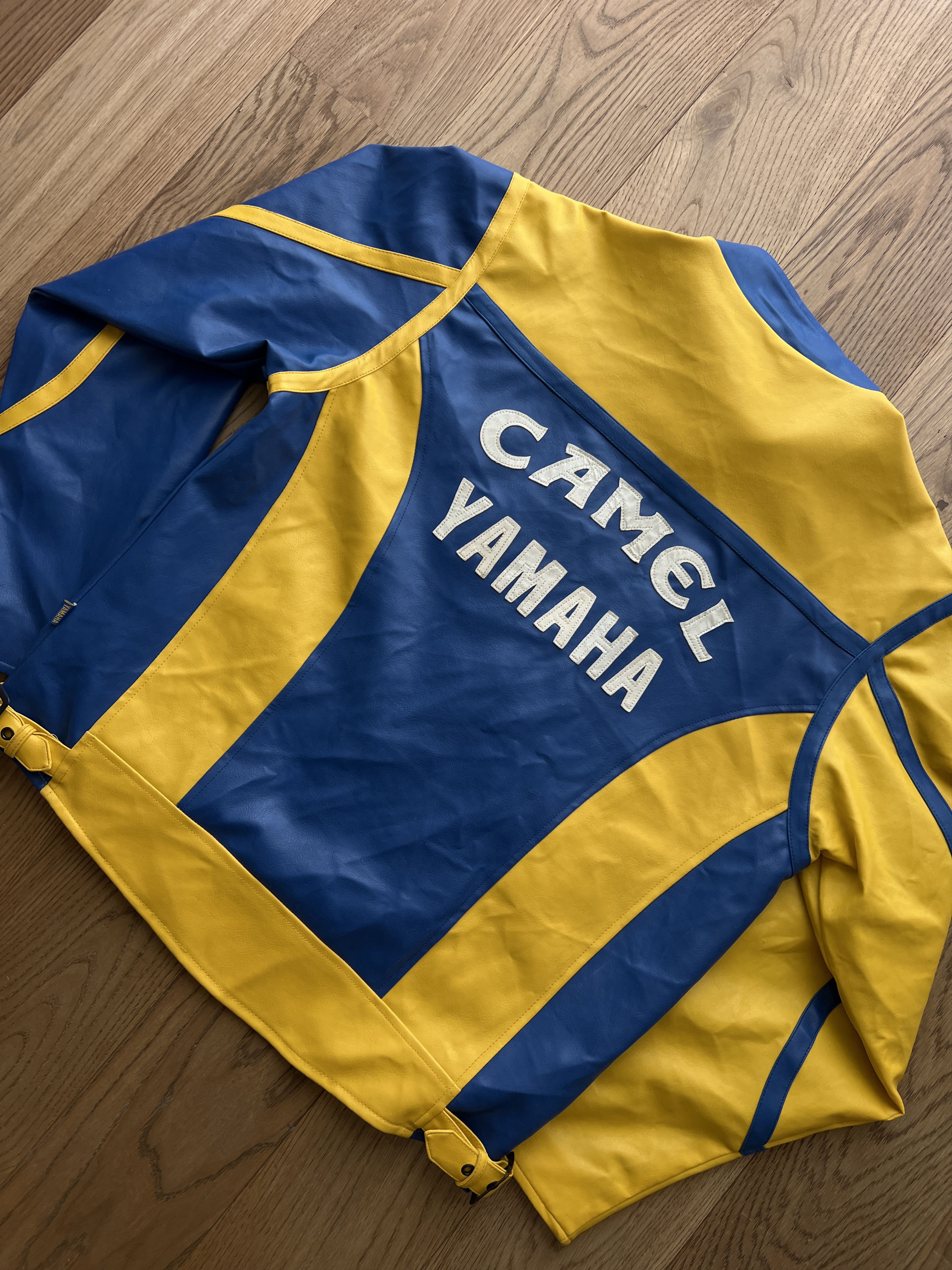 Camel Crazy! 2006 Camel x Yamaha Leather Jacket limited edition Size US L / EU 52-54 / 3 - 6 Thumbnail