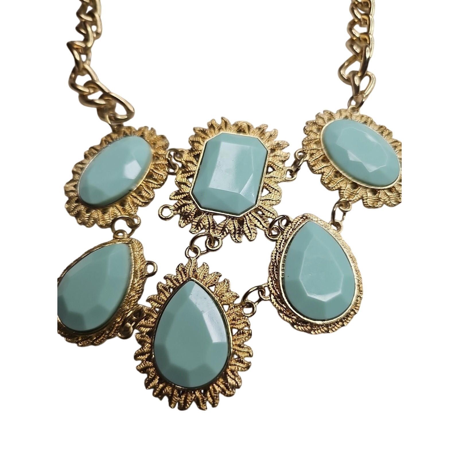The Unbranded Brand Bib Necklace Pastel Mint Green Faceted Acrylic Stones Gold Size ONE SIZE - 4 Thumbnail