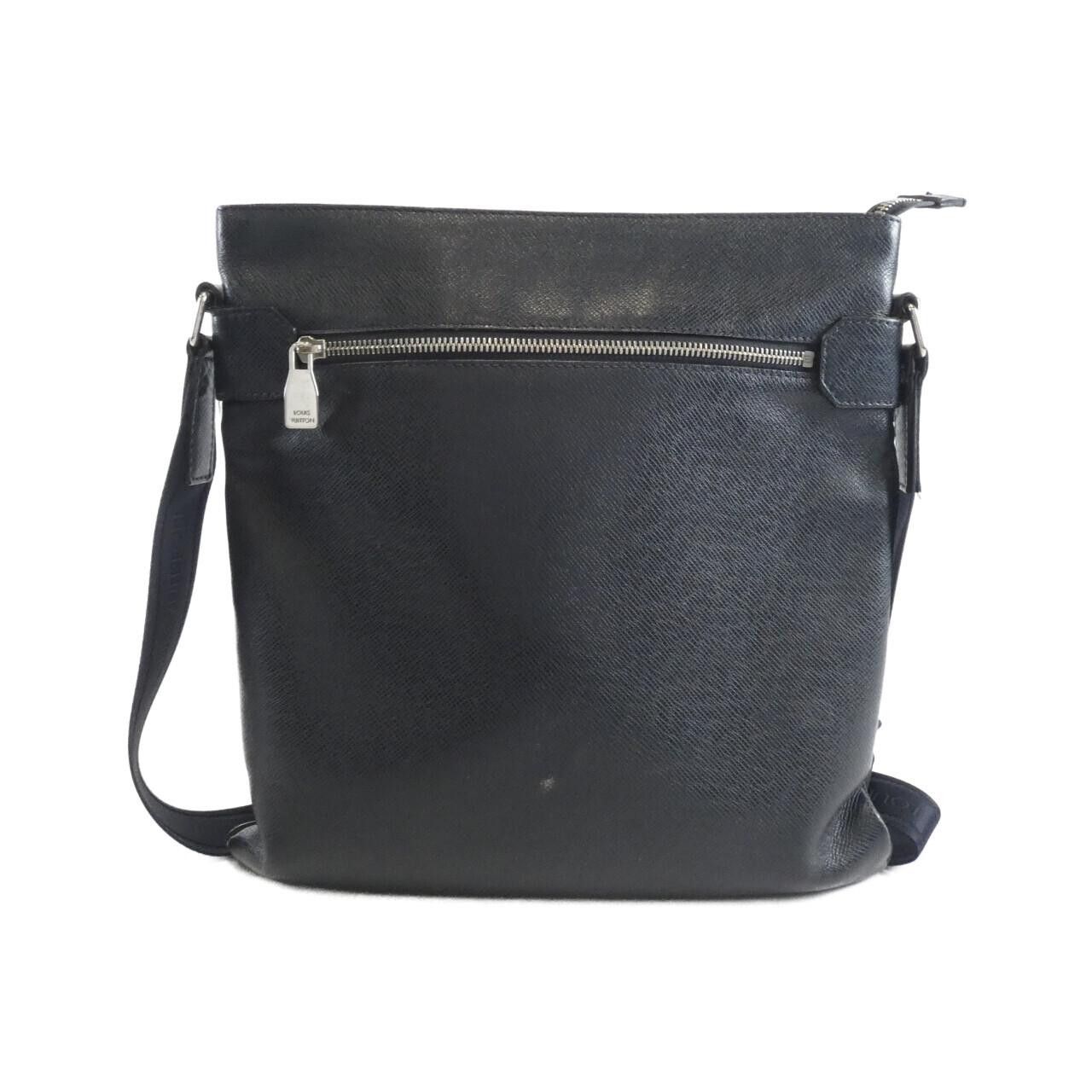 Louis Vuitton Louis Vuitton Louis Vuitton Taiga Shoulder Bag Leather Shoulder Bag M32629 DUTY FREE for USA Size ONE SIZE - 1 Thumbnail