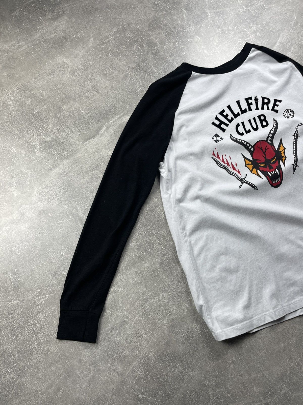 Other Stranger Things Hellfire Club Raglan Long Sleeve Graphic Tee Size US M / EU 48-50 / 2 - 4 Thumbnail