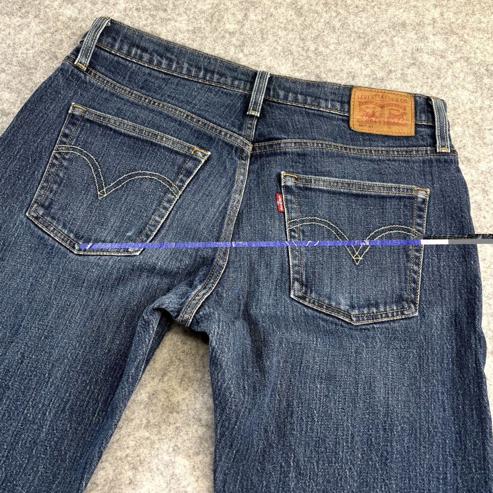 Levi's VINTAGE Levi's 501 Jeans Jeans 28W Regular L27.5 Inseam 5-Pocket Button Fly Denim Blue Men’s Regular No Pattern Size US 28 / EU 44 - 4 Thumbnail