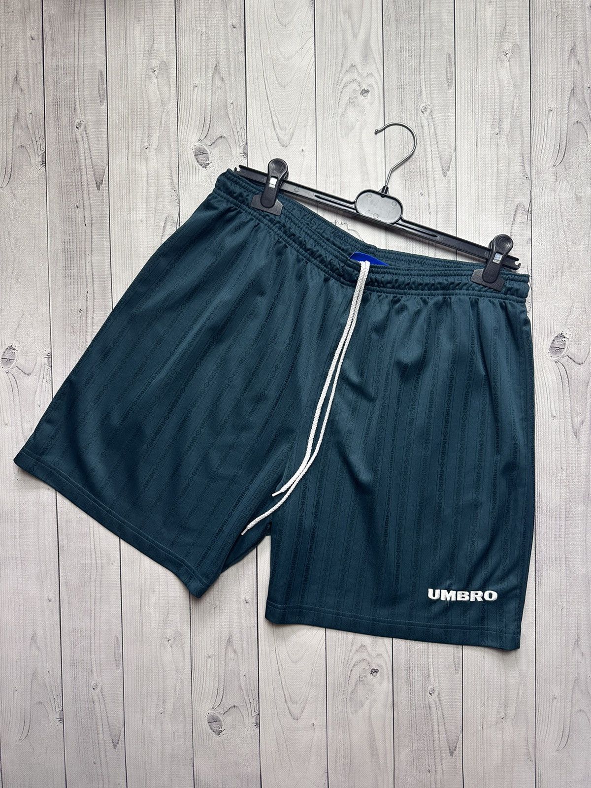 Umbro × Vintage Vintage Umbro monogram shorts size XL green rare Size US 38 / EU 54 - 1 Thumbnail