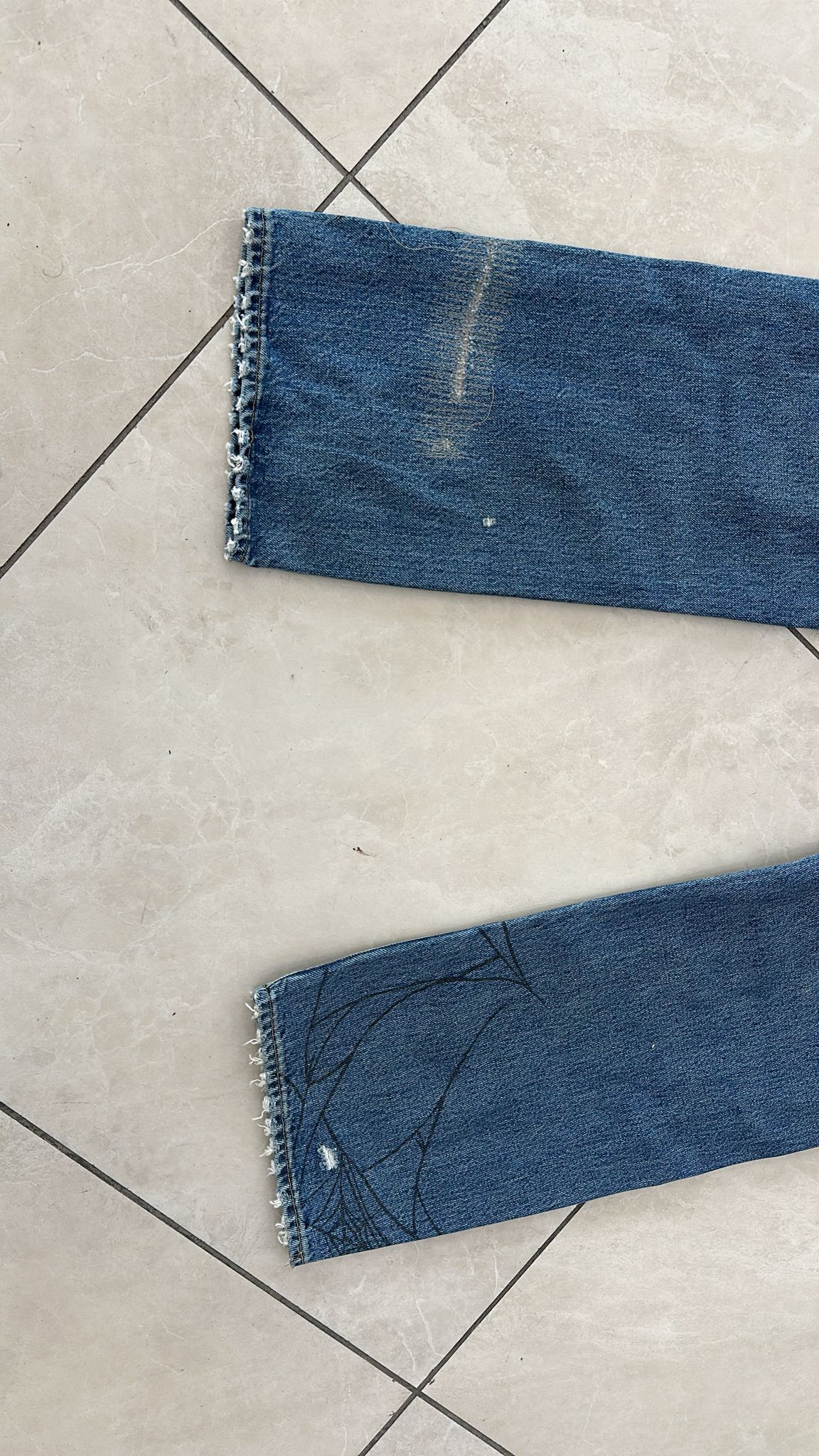 Levi's Vintage Clothing LVC Levi's Vintage Clothing 1984 501XX Tangled Web Jeans Size US 32 / EU 48 - 9 Thumbnail