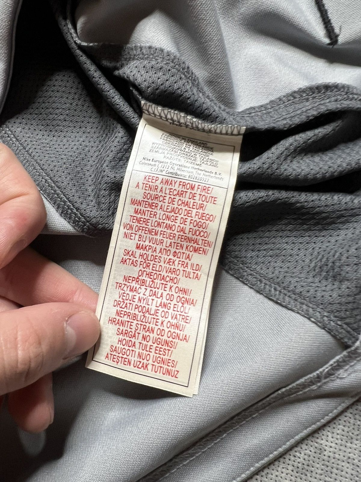 Nike Nike Vintage 90’s Vest Series 87 Center Logo Size XL Size US XL / EU 56 / 4 - 11 Thumbnail