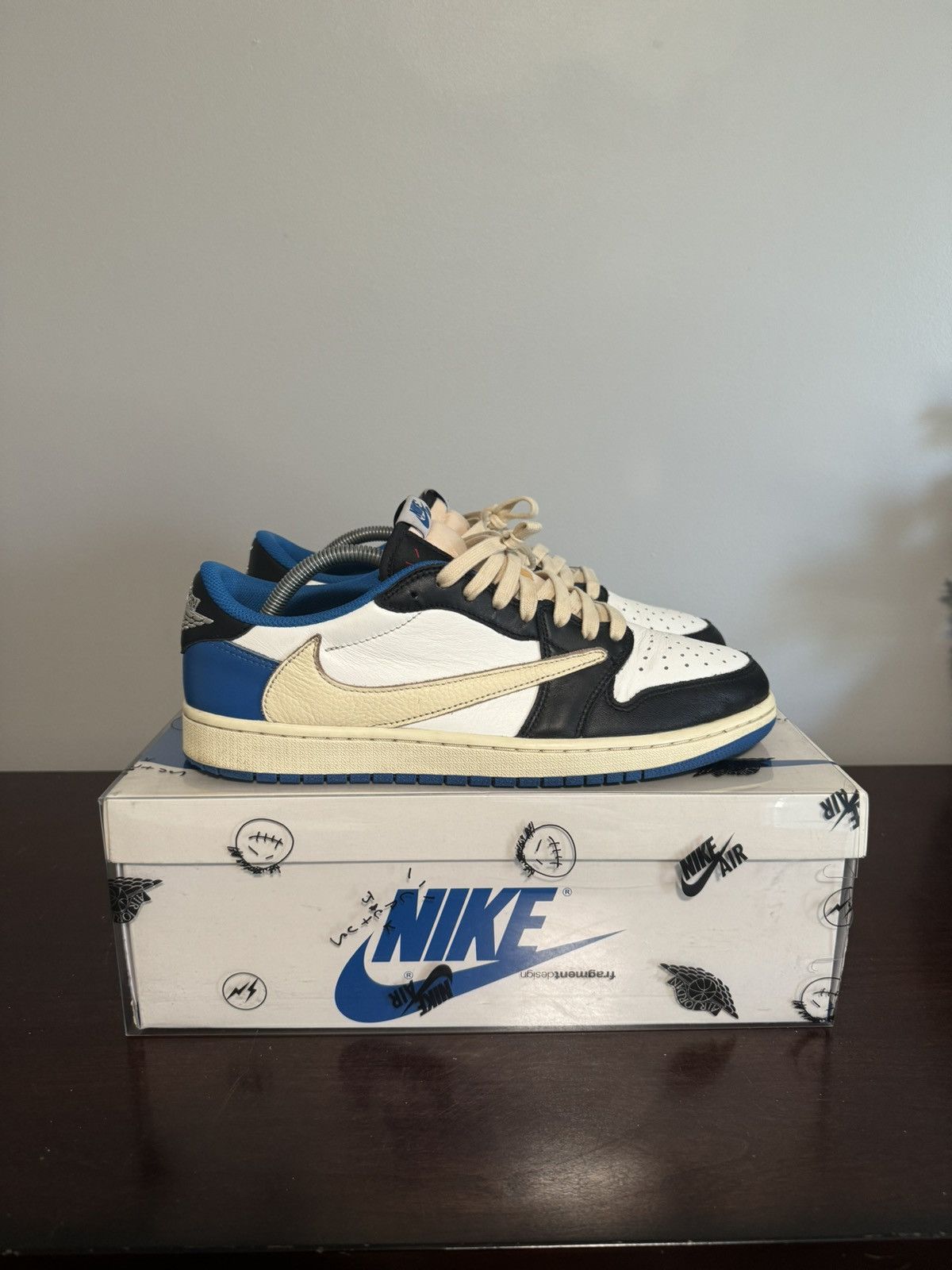 Jordan Brand Travis Scott Fragment Jordan 1 Low Size 11 Size US 11 / EU 44 - 1 Thumbnail