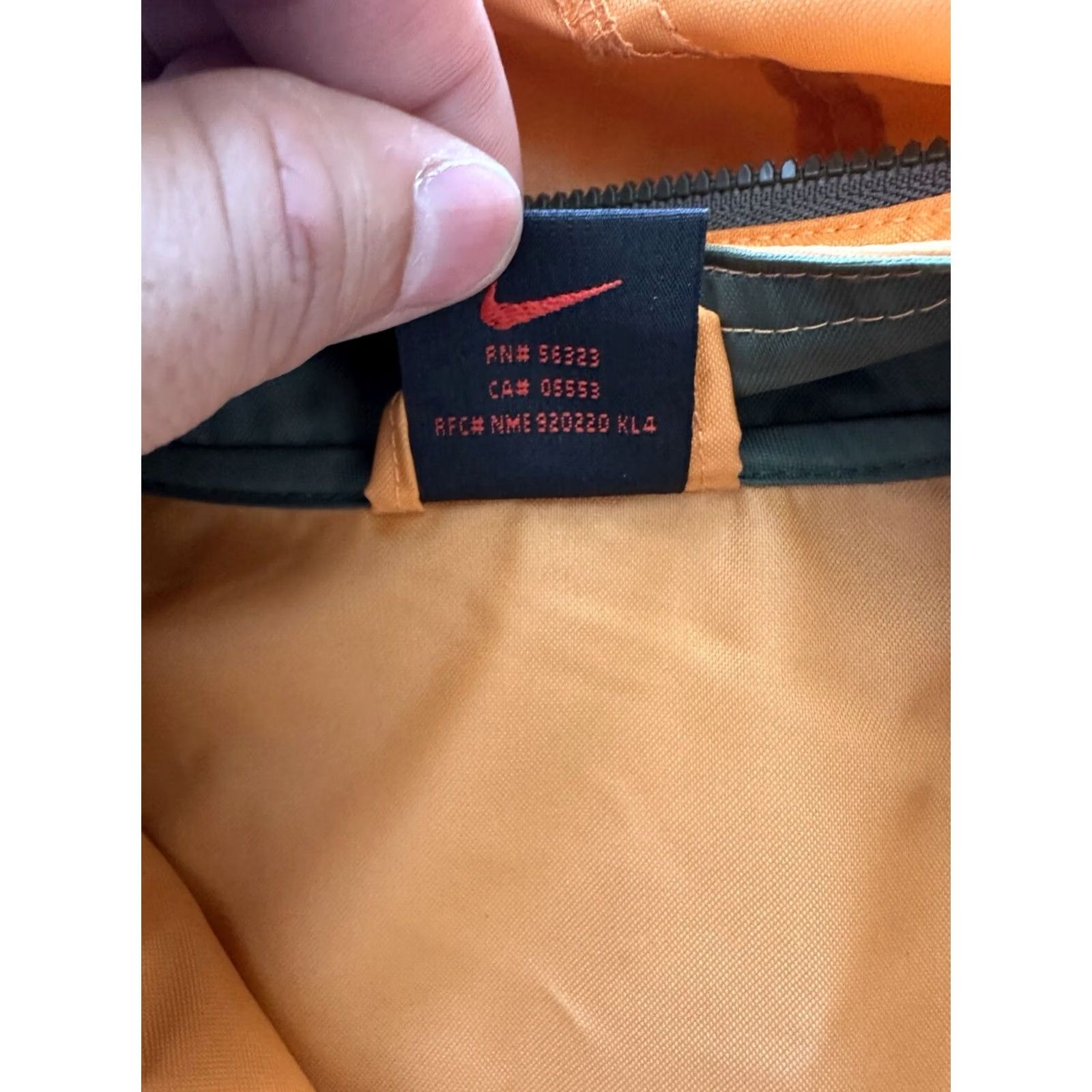 Nike VINTAGE Nike Swoosh Windbreaker Jacket M Men Orange 90s Logo Rare Size US M / EU 48-50 / 2 - 6 Thumbnail