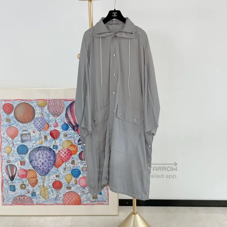 Balenciaga Balenciaga Long logo coat Size XXS / US 00 / IT 34 - 1 Thumbnail