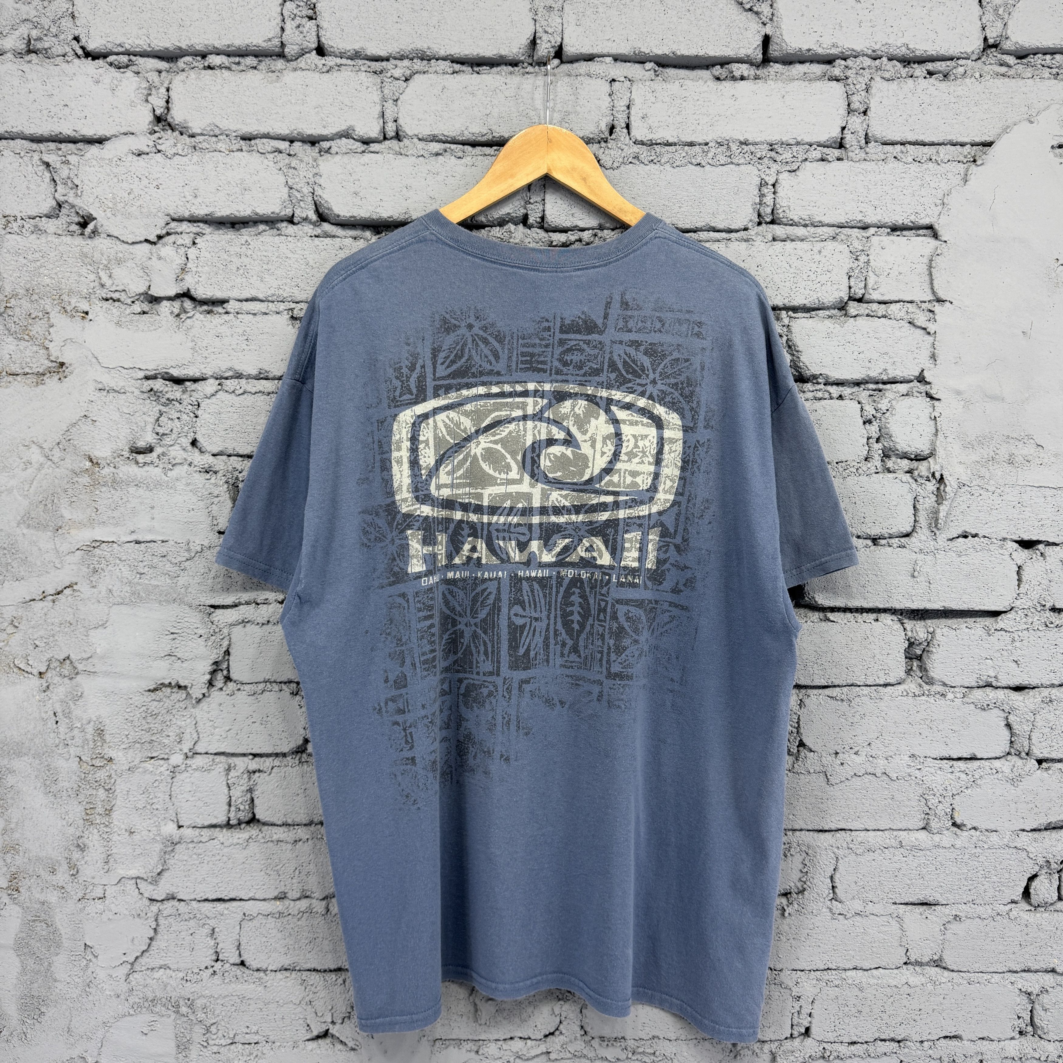 Vintage Vintage Y2K Hawaiian Island Sunfaded Tshirt Size US XL / EU 56 / 4 - 1 Thumbnail