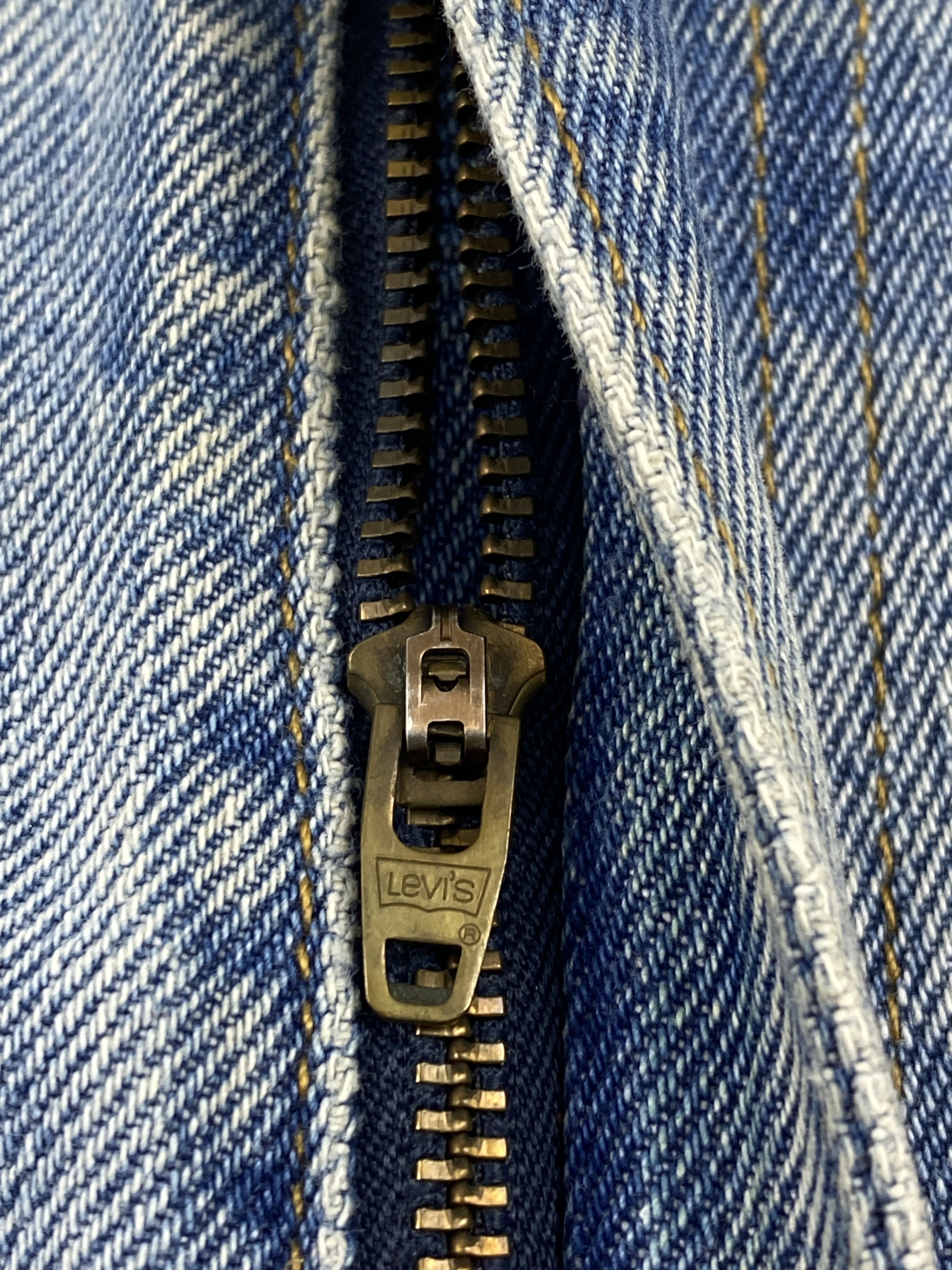 Levi's Vintage Levis 550 Distressed Blue Jeans DP2319 Size US 38 / EU 54 - 14 Thumbnail