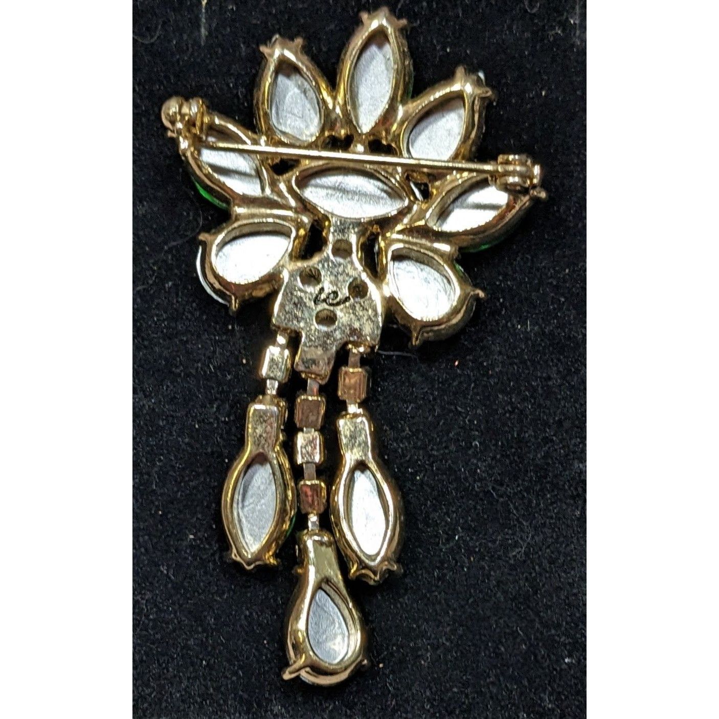 Liz Claiborne Vintage Liz Claiborne Green Gemmed Floral Brooch Size ONE SIZE - 4 Thumbnail