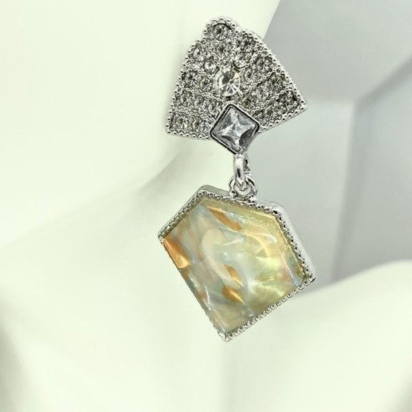 Other NWT Silver Crystal Abalone Colored Dangle Earrings Size ONE SIZE - 1 Thumbnail