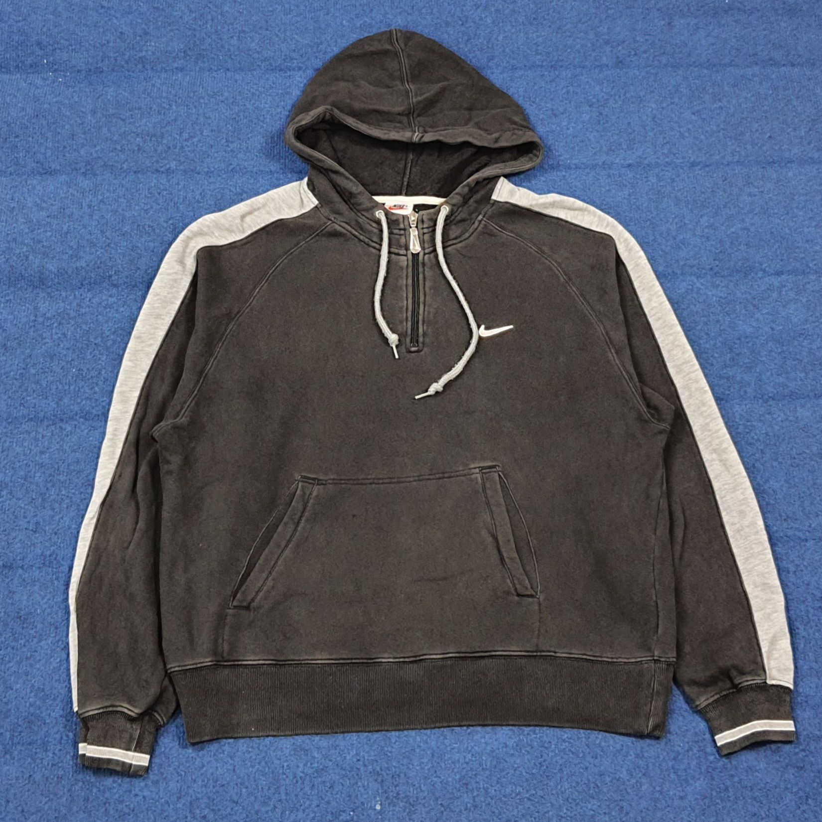 Nike Vintage Nike Hoodie 1/4 Zip Sweatshirt Streetwear C288N25 Size US M / EU 48-50 / 2 - 1 Thumbnail