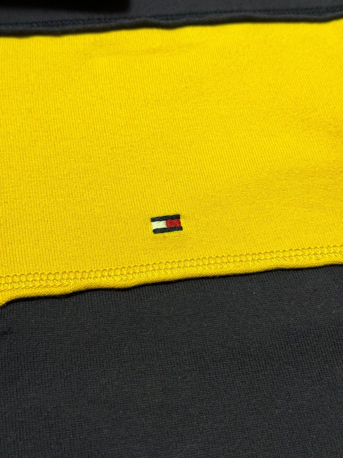 Tommy Hilfiger × Vintage Vintage Tommy Hilfiger Rugby Striped Sweatshirt Y2K 90s Size US S / EU 44-46 / 1 - 5 Thumbnail