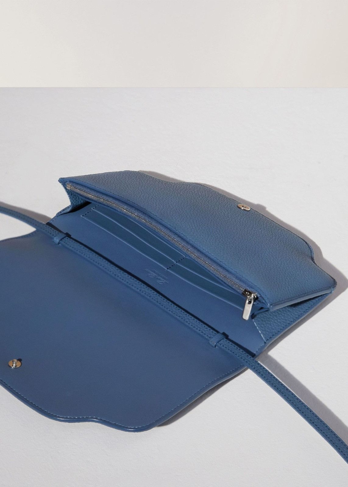 Loro Piana o1srvl11e0924 Size: / OS Sesia Clutch Purse Bag in Blue Size ONE SIZE - 2 Thumbnail