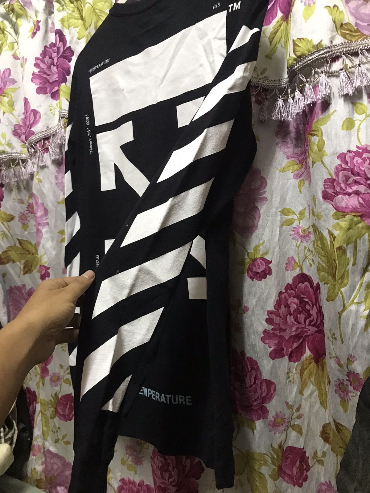 Off-White Authentic Off White Mona Lisa Size US S / EU 44-46 / 1 - 4 Thumbnail