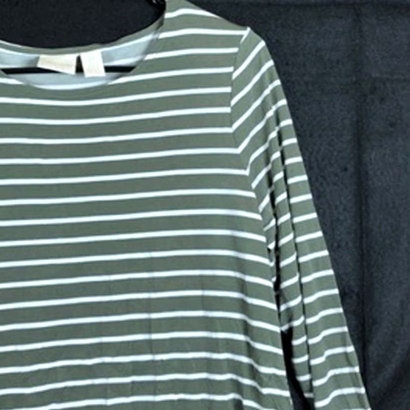 Vintage Chicos Womens Shirt Green White Stripe Long Sleeve Semi Open Back Stretch Crew Neck T-Shirt S Regular Girls Women’s Size S / US 4 / IT 40 - 5 Thumbnail