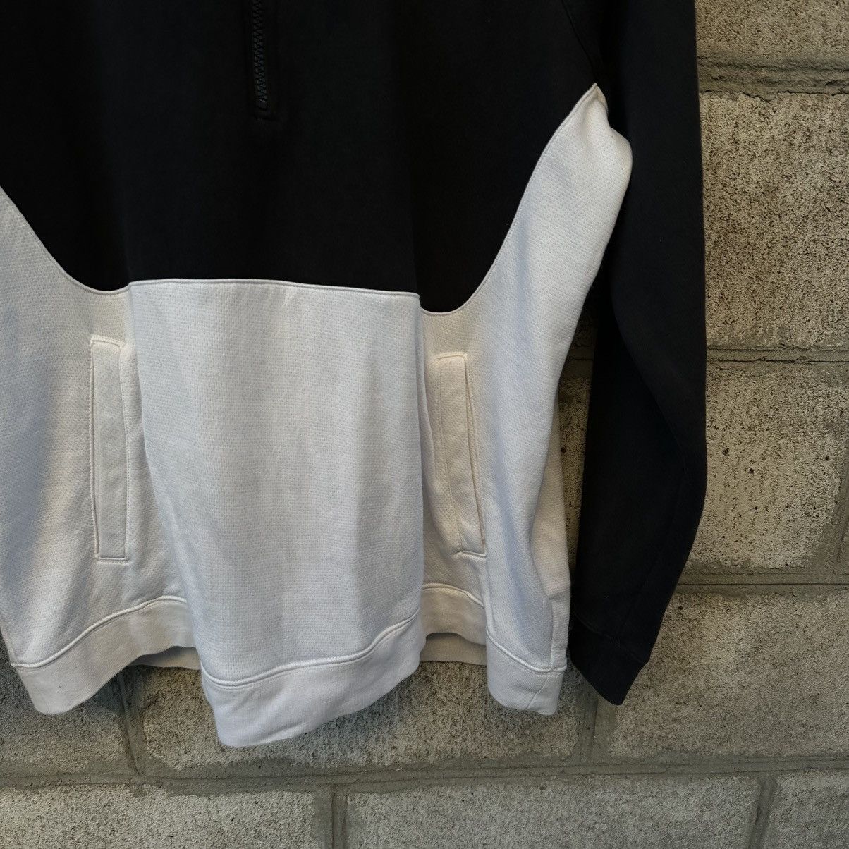 Nike Vintage Nike Air Max Zip 1/4 Hoodie Y2K 00s USA Hype Trend Size US L / EU 52-54 / 3 - 4 Thumbnail
