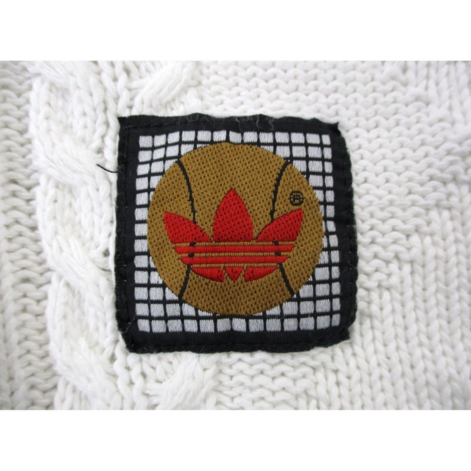 Adidas VINTAGE Adidas Sweater Vest Mens L White Vest Preppy Chunky Knit Privasport 80s Size US L / EU 52-54 / 3 - 6 Thumbnail