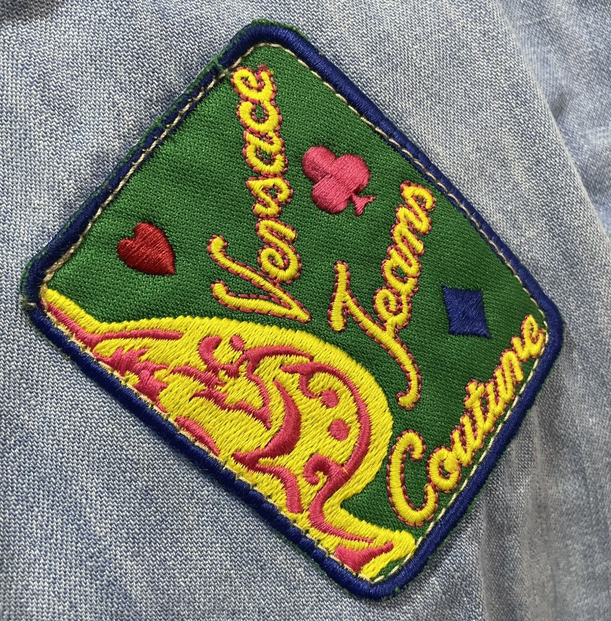 Versace × Versace Jeans Couture × Vintage Patches Trucker Denim Jacket Size XS / US 0-2 / IT 36-38 - 4 Thumbnail