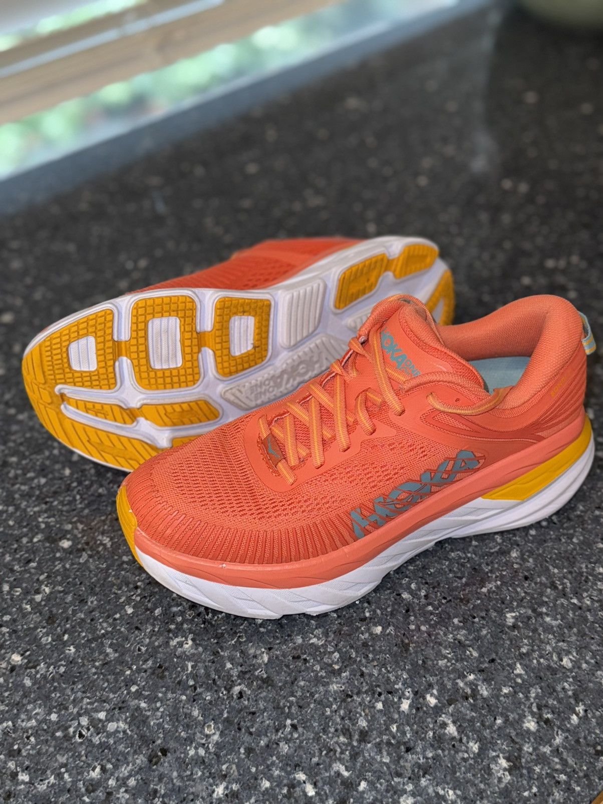 Hoka 🔥 HOKA ONE ONE Bondi 7 – Women’s Size 7.5 Size US 7.5 / IT 37.5 - 1 Thumbnail