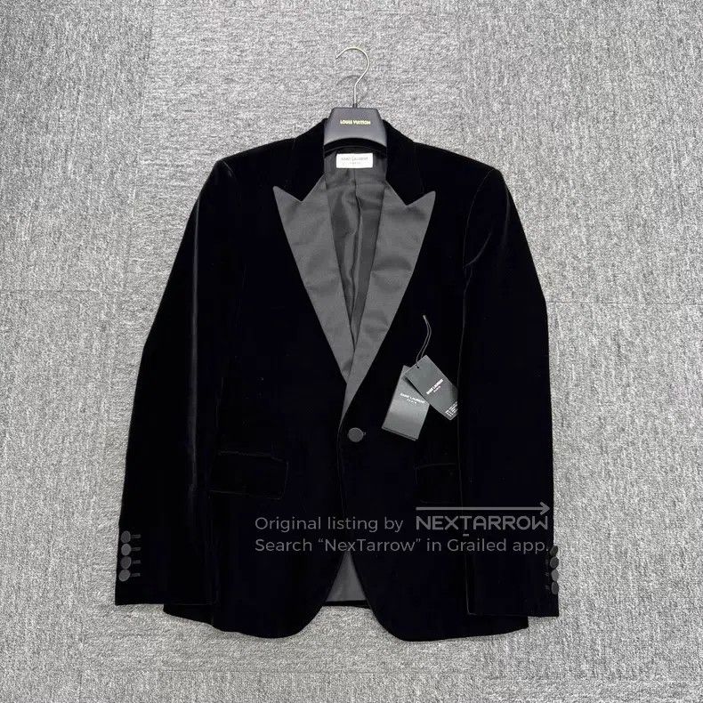 Saint Laurent Paris Saint Laurent Paris Velvet Jacket Size US S / EU 44-46 / 1 - 1 Thumbnail