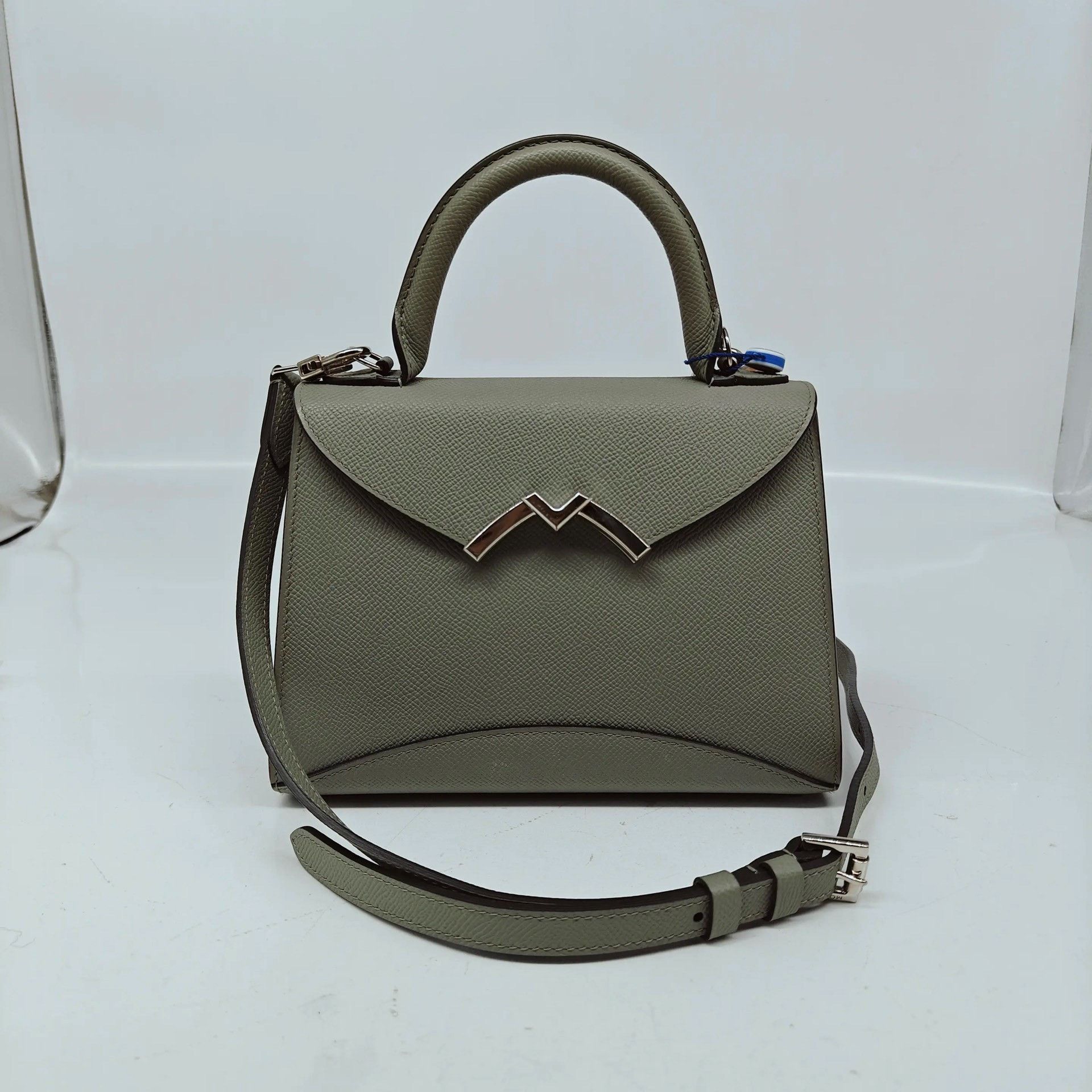 Moynat Pre-loved Bag Very good condition Size ONE SIZE - 1 Thumbnail