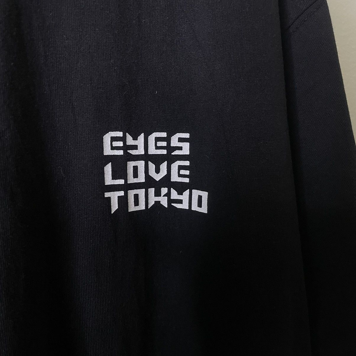 GU × Japanese Brand GU x Mr. Tadaomi Shibuya EYES LOVE TOKYO Oversize T Shirt Size US L / EU 52-54 / 3 - 5 Thumbnail