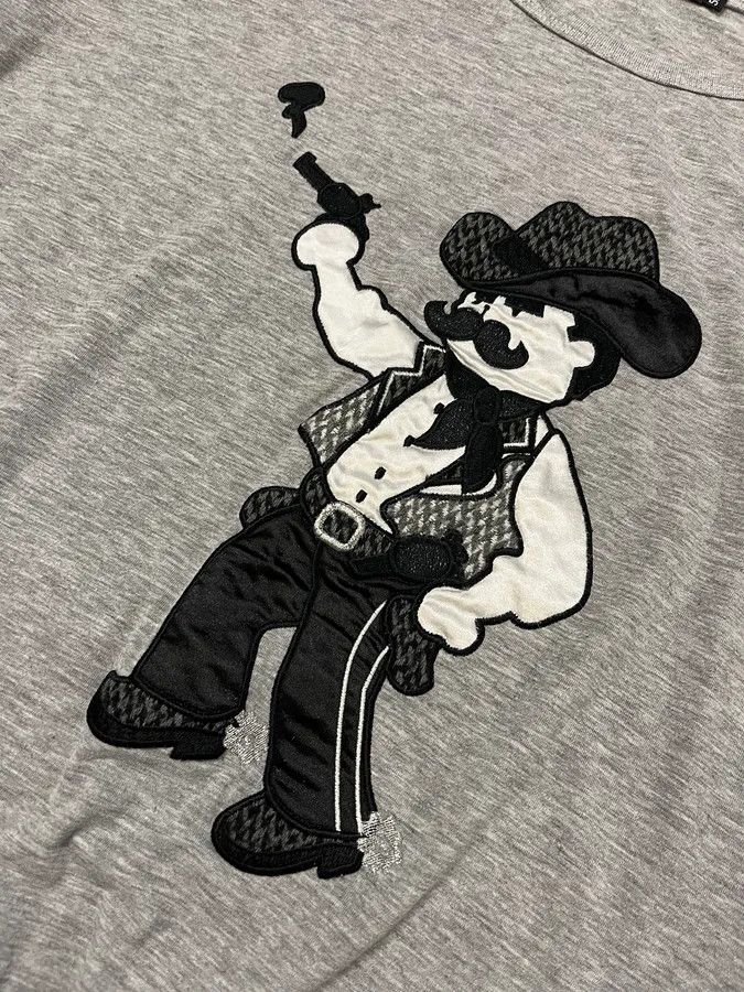Dolce & Gabbana × Vintage 2000s Dolce & Gabbana Cowboy Gun Human Grey Tee-Shirt Size US M / EU 48-50 / 2 - 3 Thumbnail