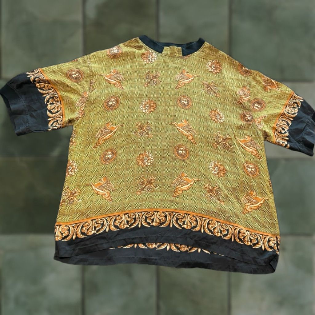 Vintage Creme De Silk Shirt Men 100% Silk Pegasus Lion Heads Print Button Up Sz 2X Size US XXL / EU 58 / 5 - 1 Thumbnail