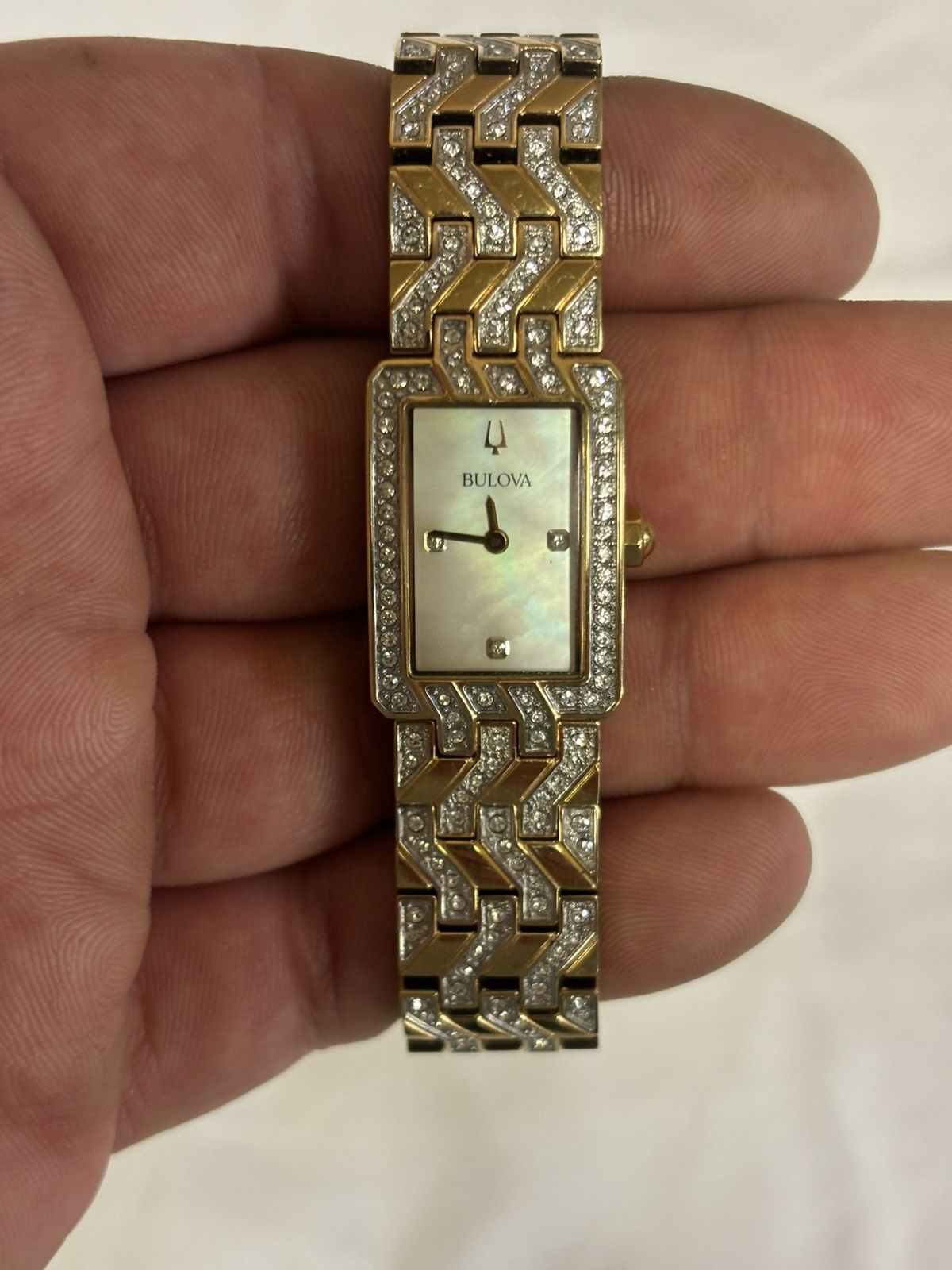 Bulova Women's 98L301 Classic Diamond Gold Tone Womens Watch