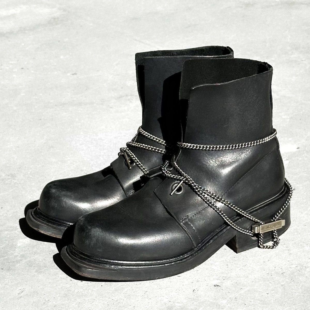 Dirk Bikkembergs 90s ‘Bungee’ Metal Chain Heel Laced Boots Size US 7.5 / EU 40-41 - 1 Thumbnail