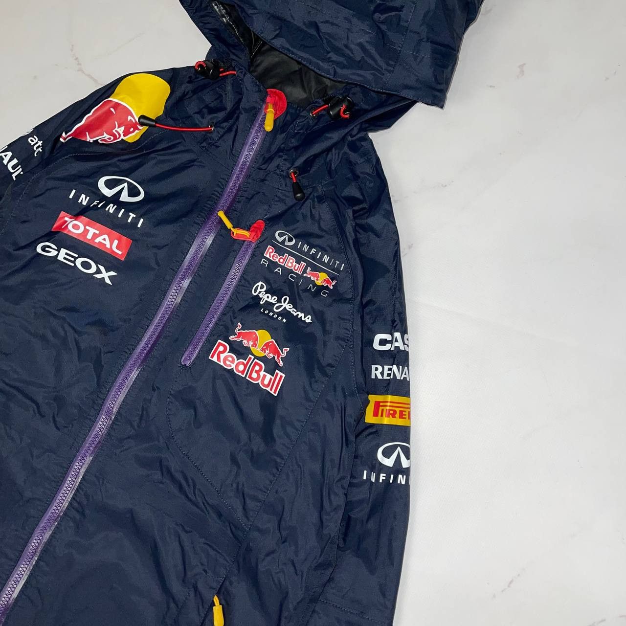 Red Bull Red Bull Infiniti F1 Racing Raincoat Jacket men’s size Size US S / EU 44-46 / 1 - 5 Thumbnail