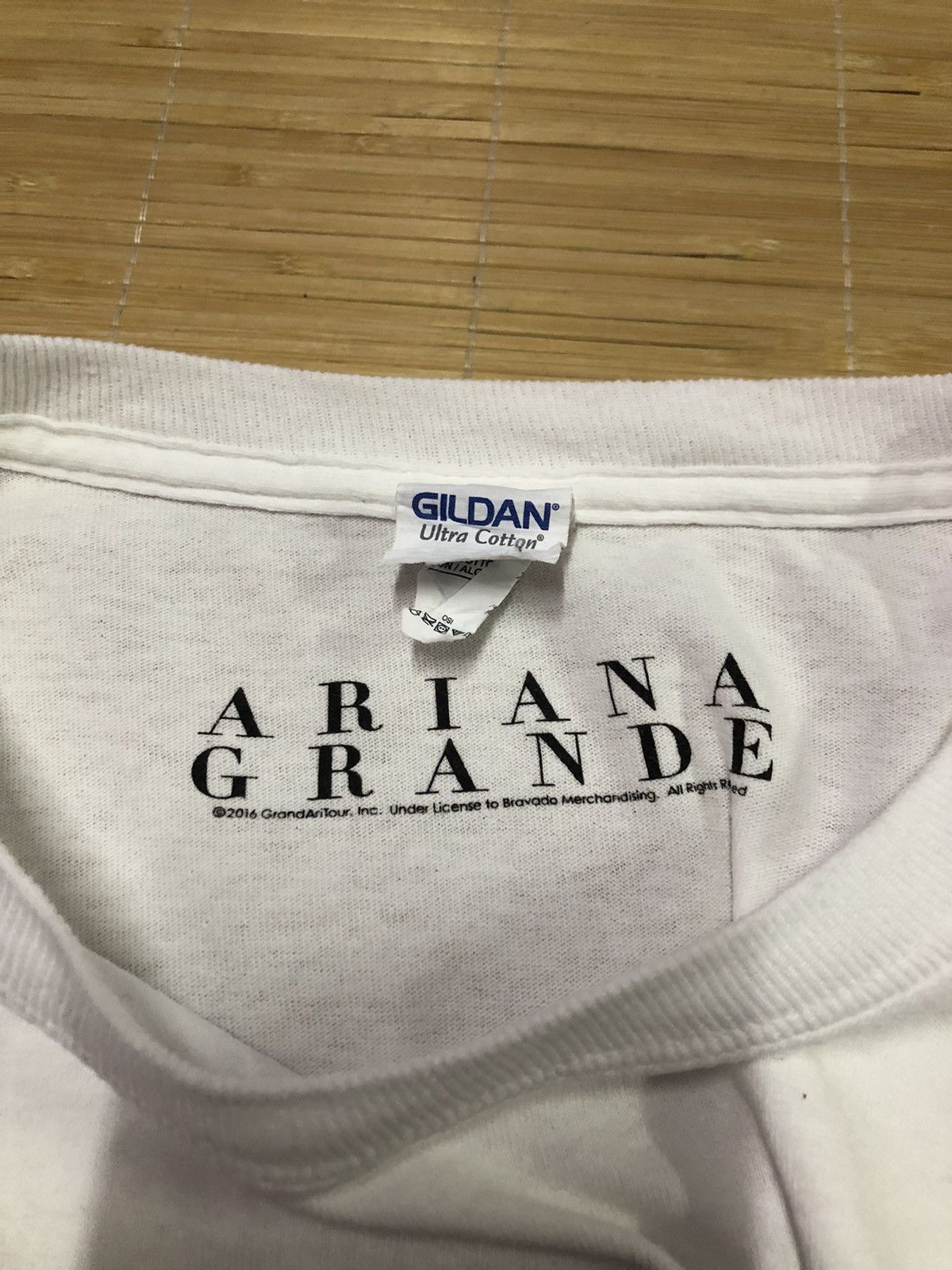 Band Tees Ariana Grande 2016 GrandAriTour promo tour Size US L / EU 52-54 / 3 - 5 Thumbnail