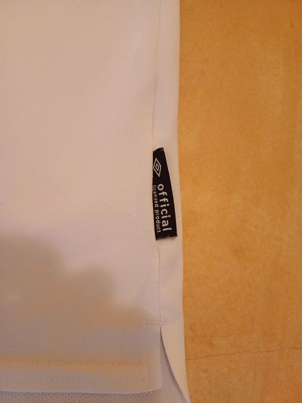 Umbro Umbro Hull City 2019-20 away shirt Size US L / EU 52-54 / 3 - 7 Thumbnail