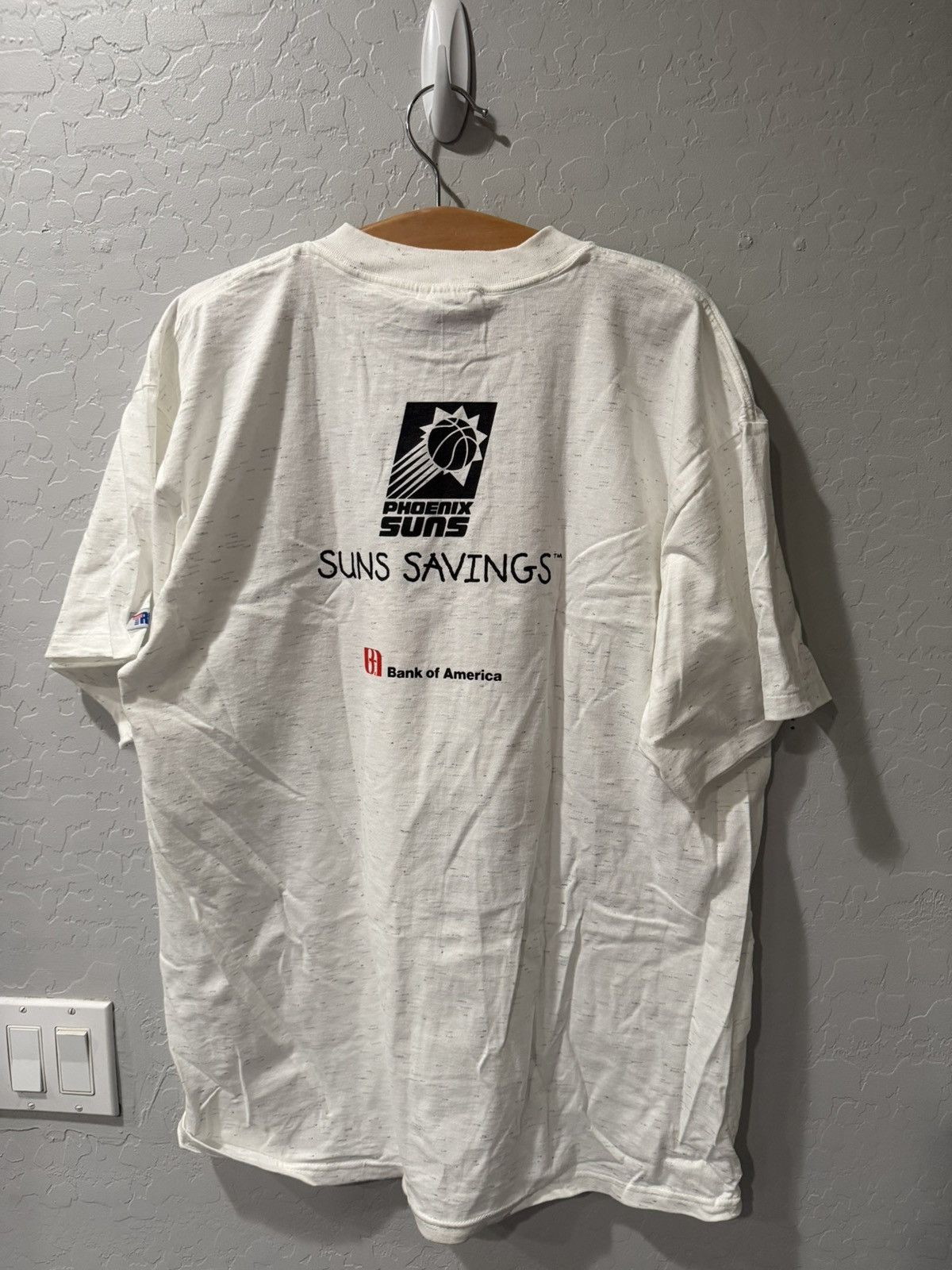 Trench USA Vintage Phoenix Suns Gorilla Art Bank Promo Shirt Large Size US L / EU 52-54 / 3 - 5 Thumbnail