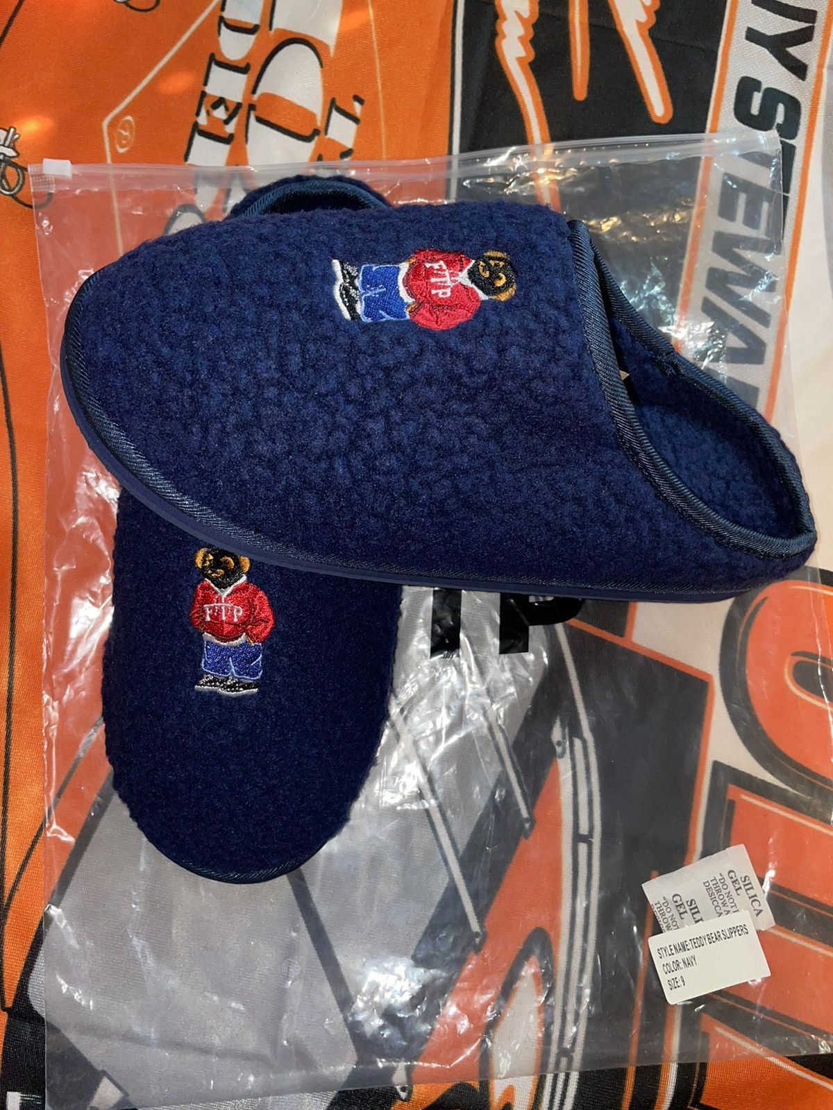 Fuck The Population Fuck The Population FTP Bear Slippers Navy Blue. Size US 9 / EU 42 - 5 Thumbnail