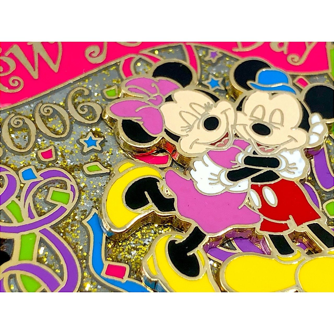 Disney Disney New Years Day 2006 Minnie & Mickey Glitter Pin 7,500 Size ONE SIZE - 4 Thumbnail