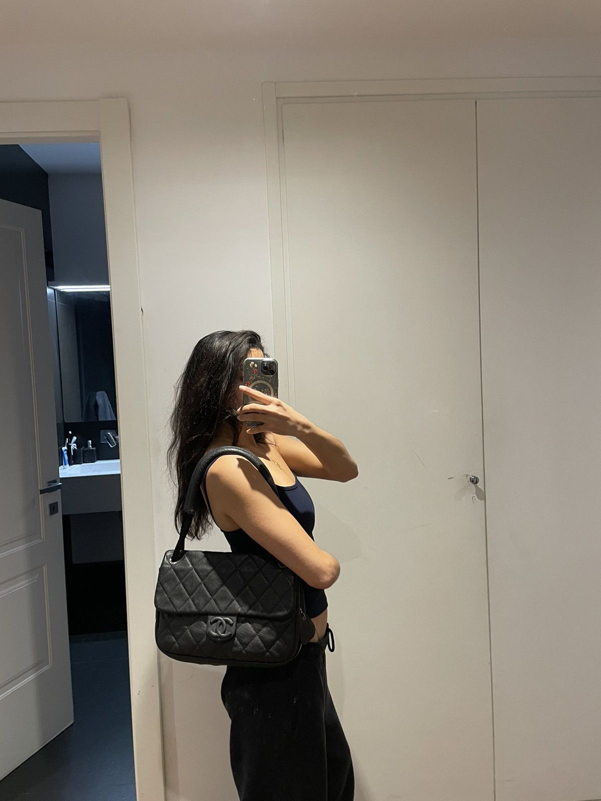 Chanel Yacht Jumbo Flap Bag Size ONE SIZE - 8 Thumbnail
