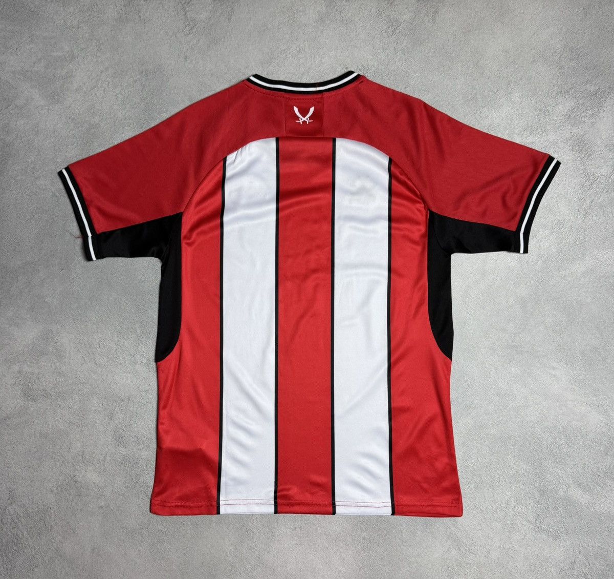 Errea Sheffield United 2023 2024 Home Shirt Soccer Jersey Errea Size US M / EU 48-50 / 2 - 2 Thumbnail