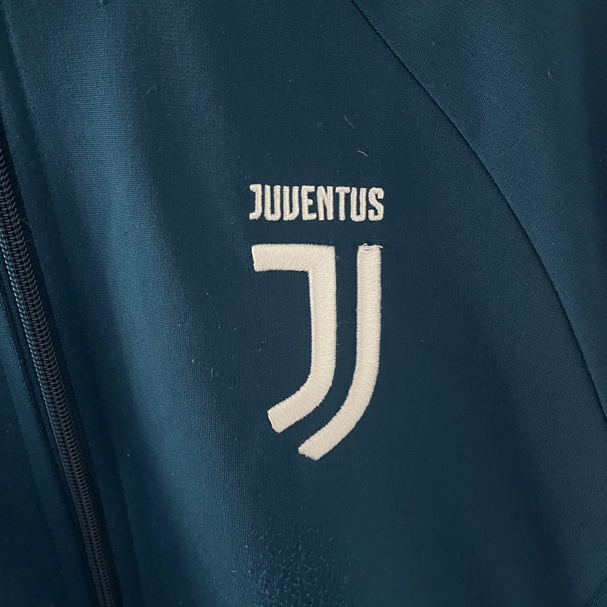Adidas Adidas Juventus Football Zip Blue Jacket Blokecore Size US M / EU 48-50 / 2 - 2 Thumbnail