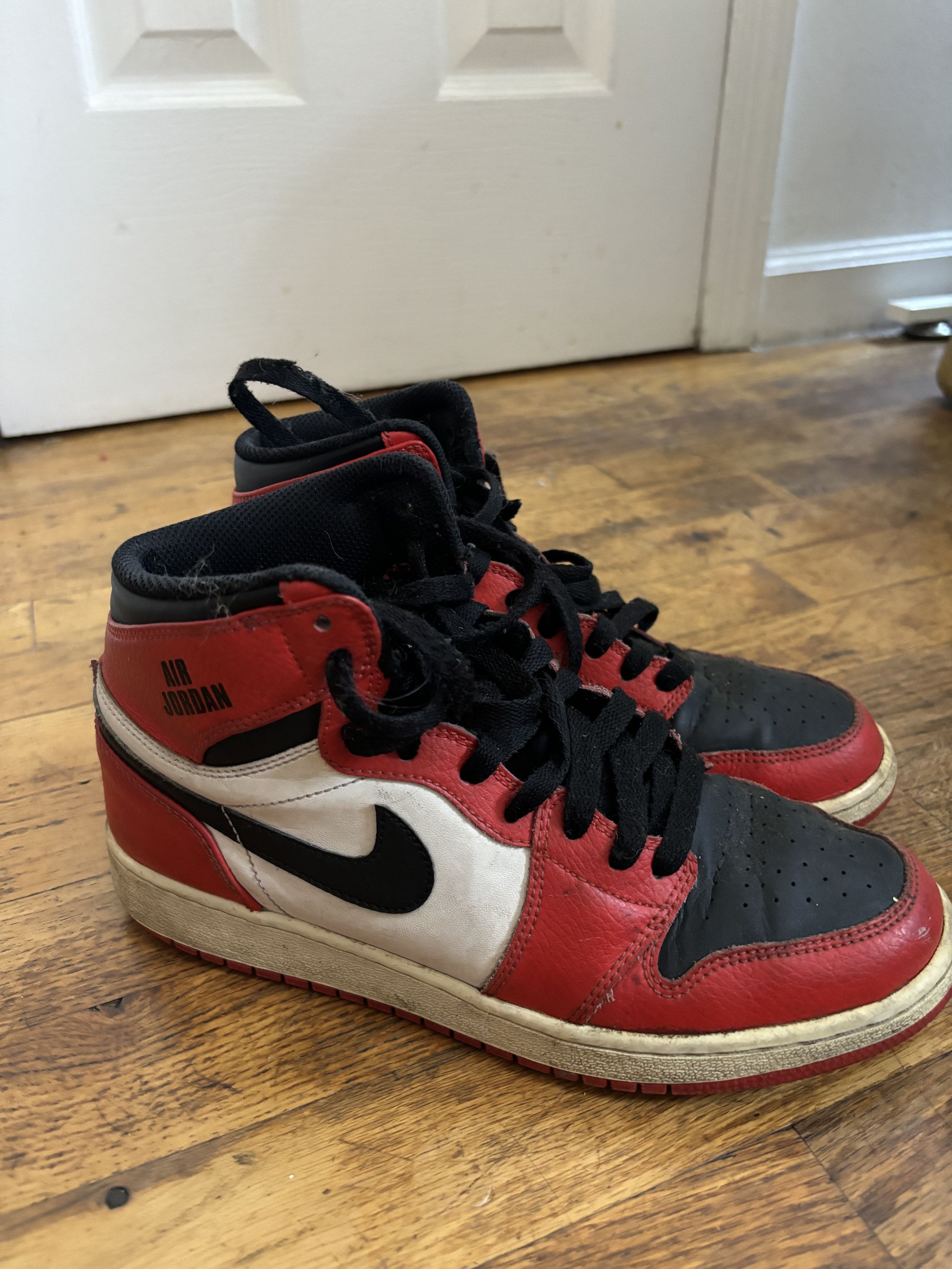 Jordan Brand Air Jordan 1 Size US 6 / EU 39 - 1 Thumbnail