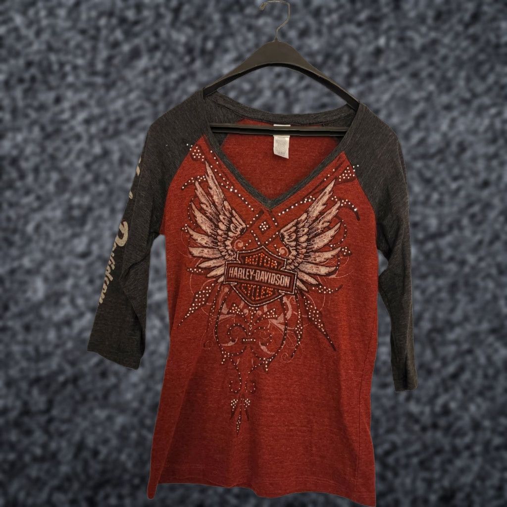 Harley Davidson Womens M Harley-Davidson T Shirt Rhinestone Eagle Logo Arms Columbia SC V-Neck Long Sleeve Red Pullover Size M / US 6-8 / IT 42-44 - 1 Thumbnail