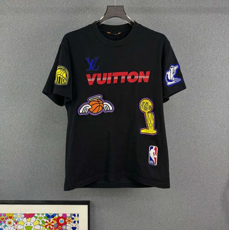Louis Vuitton Louis Vuitton Black Men's T-Shirt with Embroidery 0089 Size US M / EU 48-50 / 2 - 1 Thumbnail
