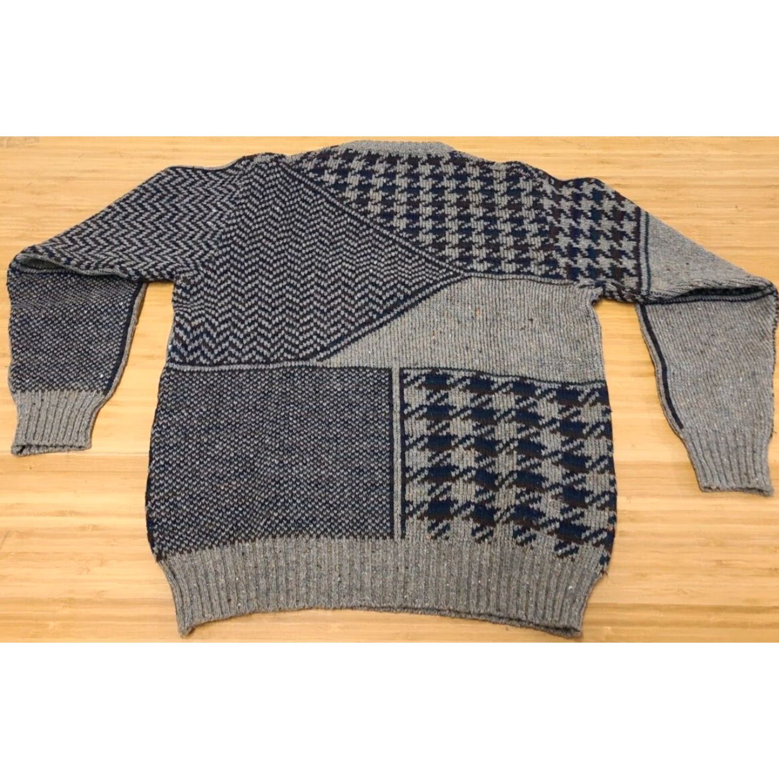 Vintage VINTAGE Lord Jeff Sweater 100% Shetland Wool Abstract Pattern Crew Neck Long Sleeve Brown M Mens Pullover Knit Classic Fall Winter Size US M / EU 48-50 / 2 - 7 Thumbnail