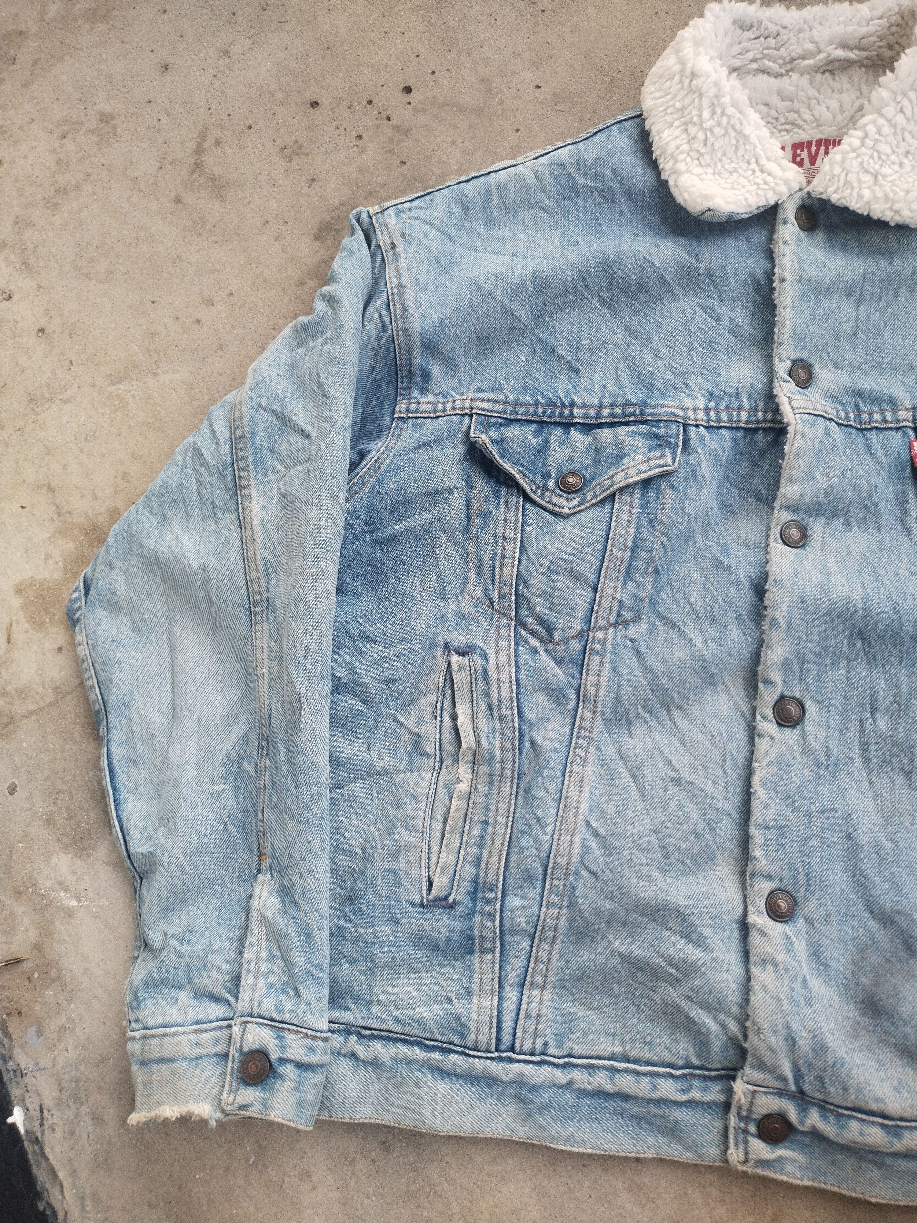 Levi's Vintage Clothing Vintage Levi's Sherpa Lined Denim Trucker Jacket Size US M / EU 48-50 / 2 - 4 Thumbnail