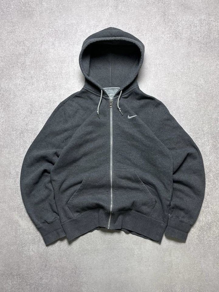 Vintage Vintage Nike Swoosh Boxy Zip Hoodie Y2K M Size US M / EU 48-50 / 2 - 1 Thumbnail
